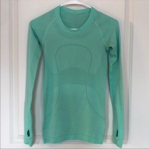 Green Lululemon Swiftly Tech Long Sleeve Size 2
